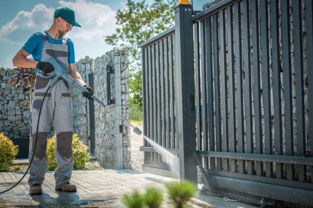 Best Animal Enclosure Cleaning  in Bergenfield, NJ